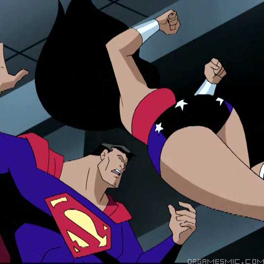Wonder Woman fighting Superman